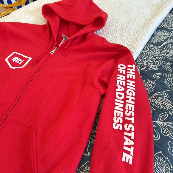 NWOT REDCON1 RED SWEATSHIRT- MEDIUM - Picture 4 of 9